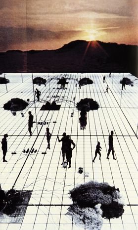 Figures on an endless gridded surface
